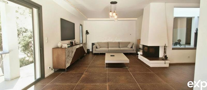 Villa - 180 m² - 5 pièces