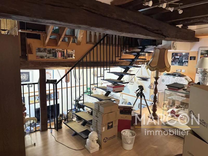 Maison - 175 m² - 10 pièces