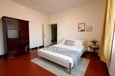 Appartement - 80 m² - 3 pièces