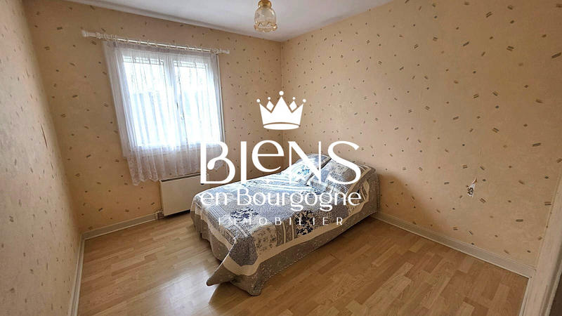 Maison - 120 m² - 9 pièces