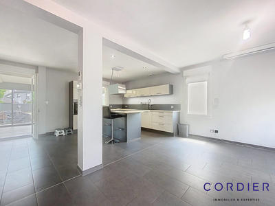 Maison - 124 m² - 4 pièces