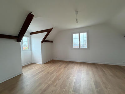 Maison - 178 m² - 7 pièces