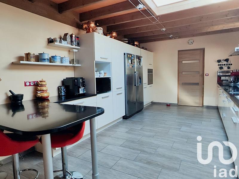 Maison de village - 251 m² - 9 pièces