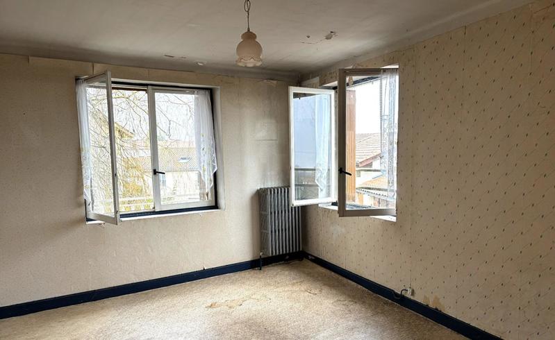 Maison - 465 m² - 7 pièces