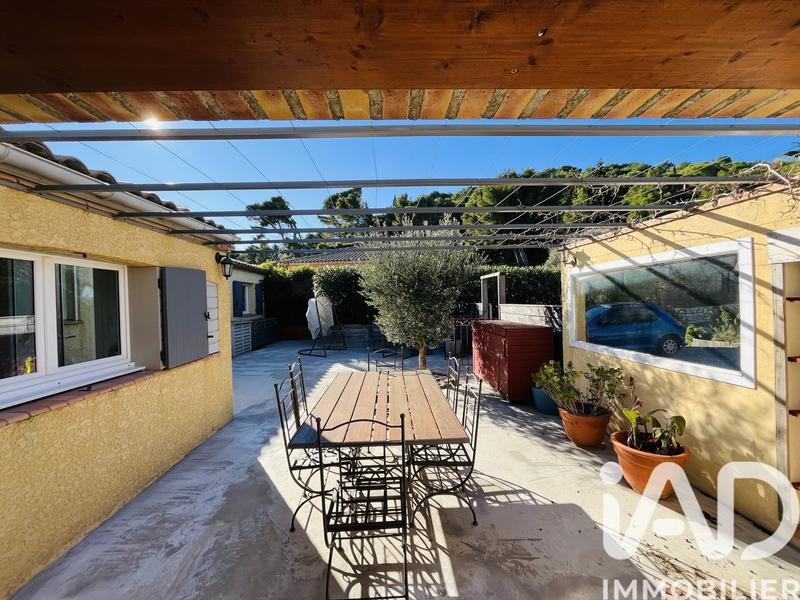 Maison - 200 m² - 10 pièces