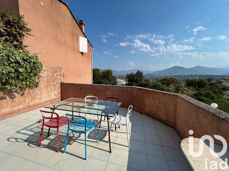 Maison - 74 m² - 4 pièces