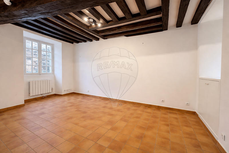 Immeuble - 66 m² - 4 pièces