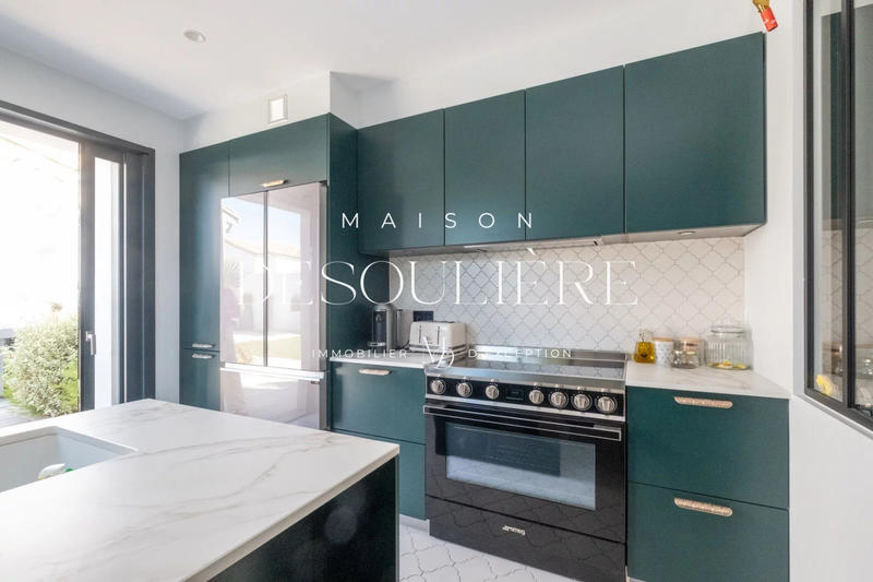 Villa - 200 m² - 7 pièces