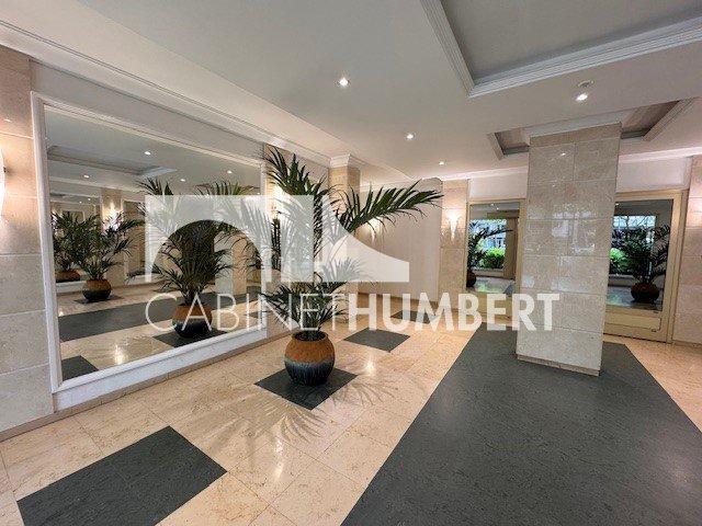 Appartement - 80 m² - 3 pièces