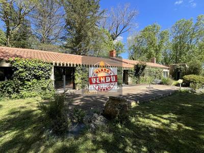 Maison - 147 m² - 5 pièces