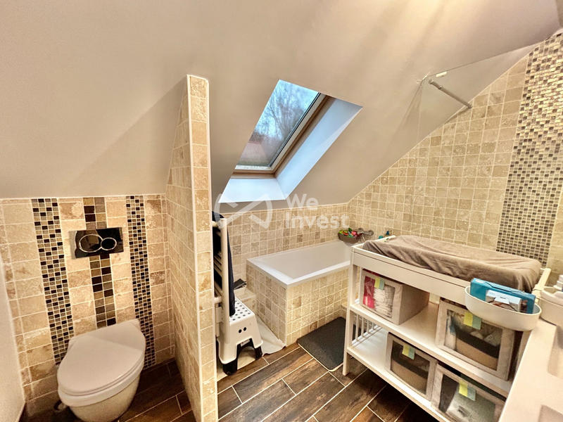 Maison - 95 m² - 4 pièces