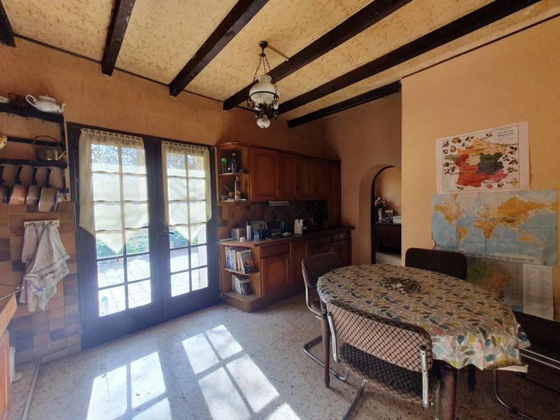 Maison - 230 m² - 5 pièces