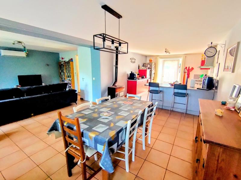 Propriété - 302 m² - 12 pièces