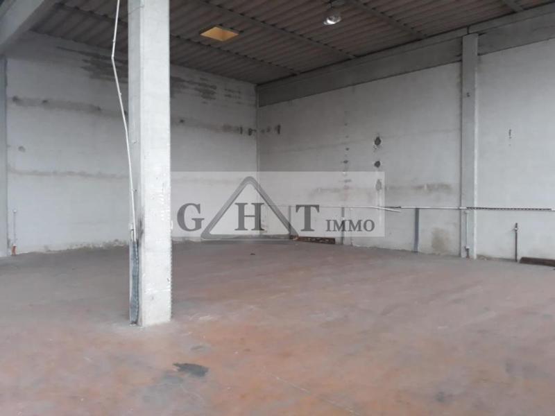 Entrepôt - 470 m²