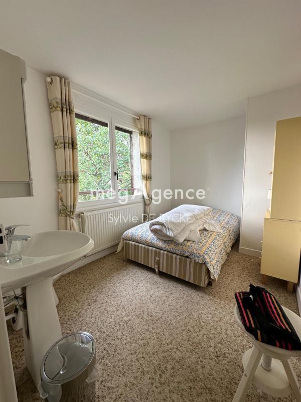 Maison - 199 m² - 7 pièces