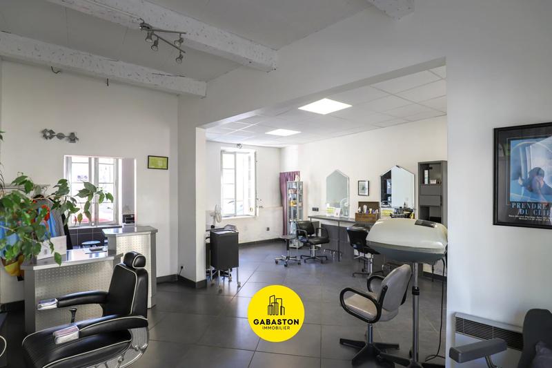 Immeuble - 207 m² - 9 pièces