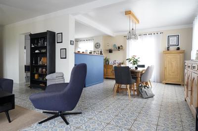 Maison - 196 m² - 7 pièces