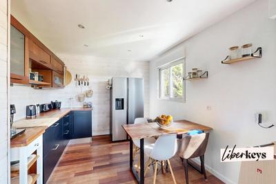 Villa - 180 m² - 6 pièces