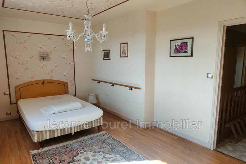 Maison - 141 m² - 6 pièces