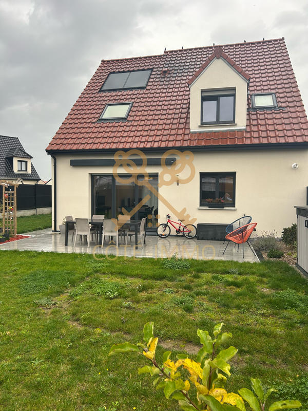 Maison - 116 m² - 6 pièces