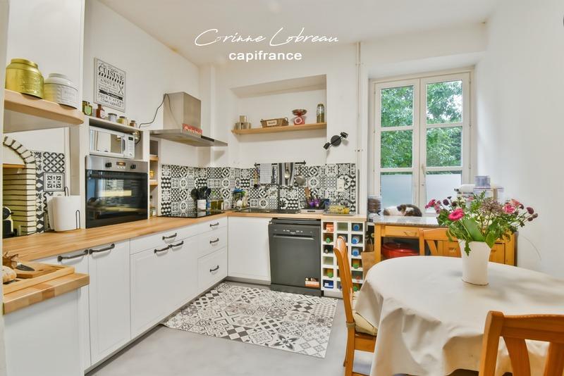 Appartement - 99 m² - 4 pièces