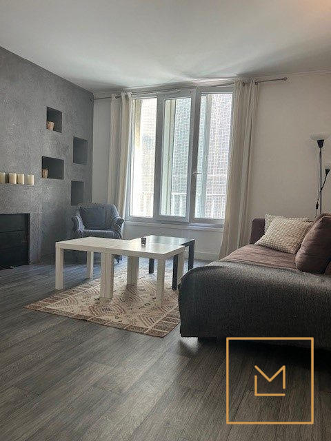 Appartement - 90 m² - 4 pièces