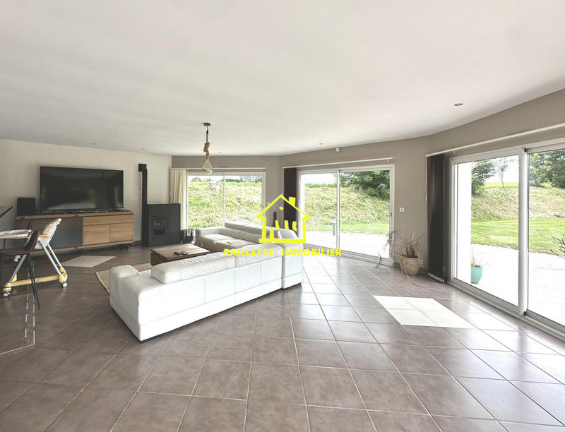 Maison contemporaine - 182 m² - 5 pièces