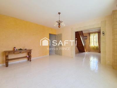 Maison - 102 m² - 7 pièces