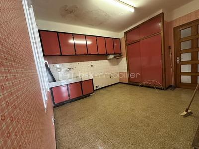 Maison traditionnelle - 160 m² - 6 pièces