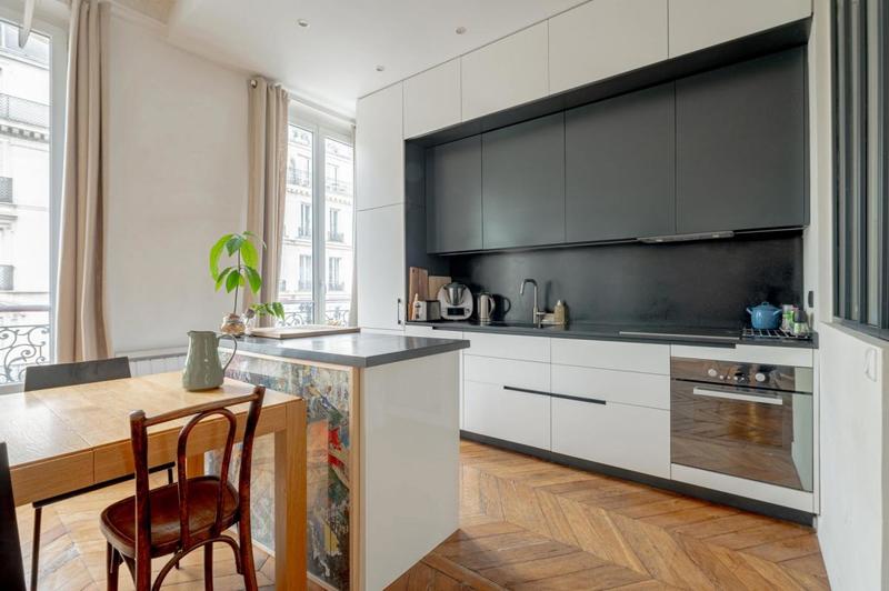 Appartement - 159 m² - 6 pièces