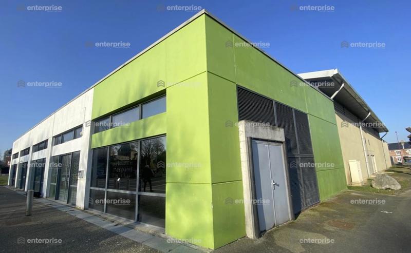 Local commercial - 1 624 m²