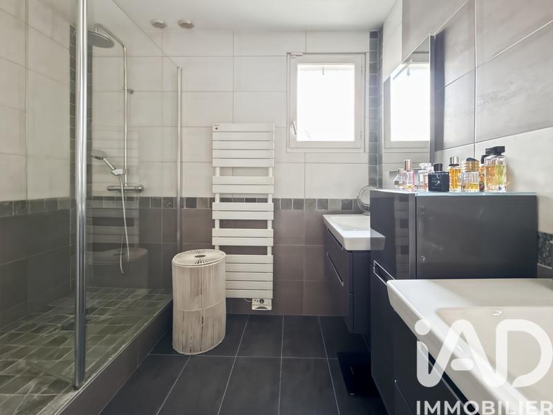 Maison - 106 m² - 5 pièces