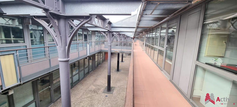 Local d'activités - 73 m²