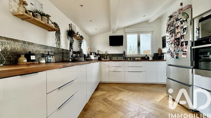 Maison - 140 m² - 6 pièces