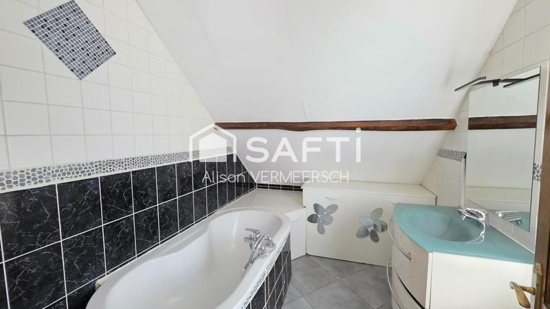 Maison - 266 m² - 9 pièces