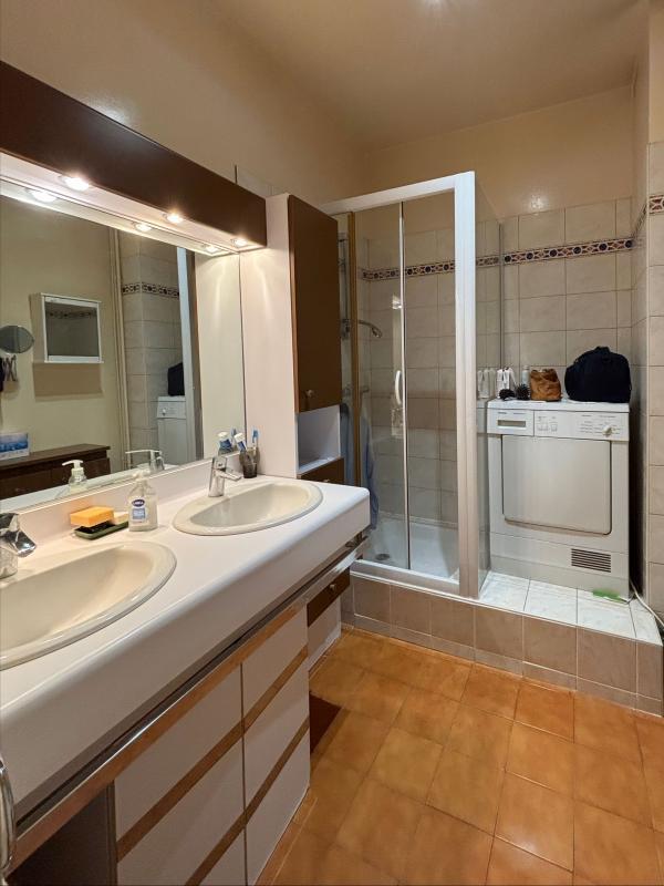 Appartement - 81 m² - 3 pièces