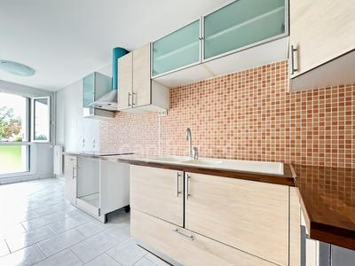 Appartement - 76 m² - 4 pièces