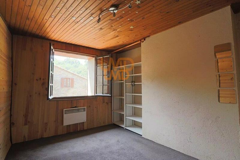 Maison de village - 96 m² - 6 pièces