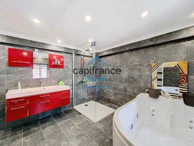 Maison - 165 m² - 5 pièces