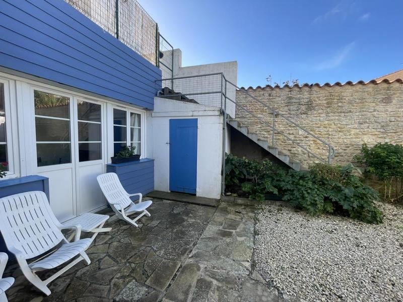 Maison - 220 m² - 9 pièces