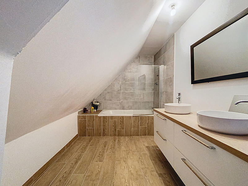 Maison - 113 m² - 5 pièces