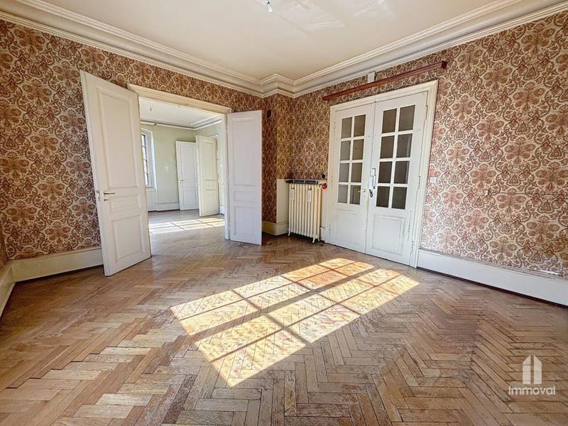 Maison bourgeoise - 238 m² - 11 pièces