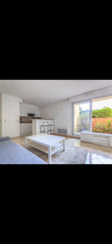 Studio - 30 m² - 1 pièce