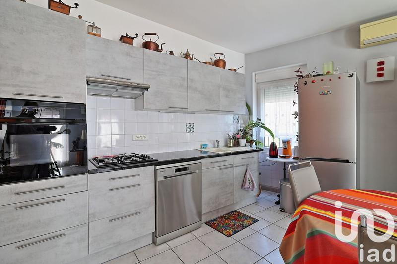 Appartement - 93 m² - 4 pièces