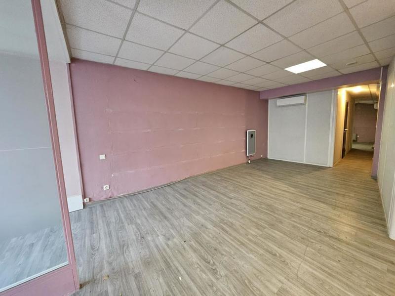 Bureau - 51 m² - 5 pièces