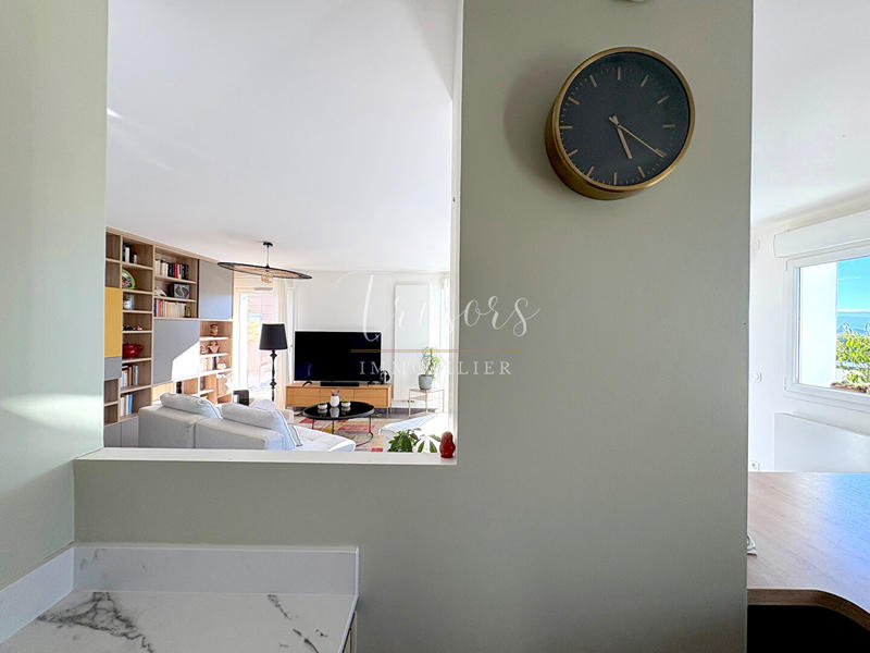 Appartement - 100 m² - 4 pièces