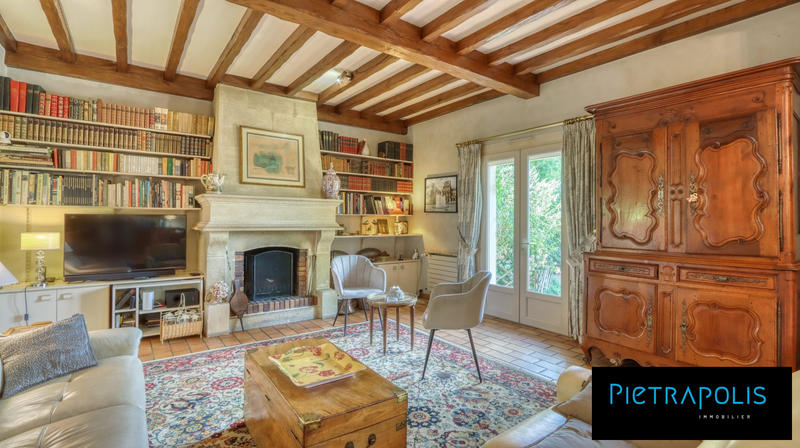 Maison - 201 m² - 6 pièces