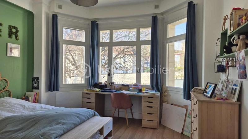 Demeure - 564 m² - 19 pièces