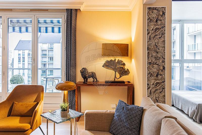 Appartement - 90 m² - 3 pièces