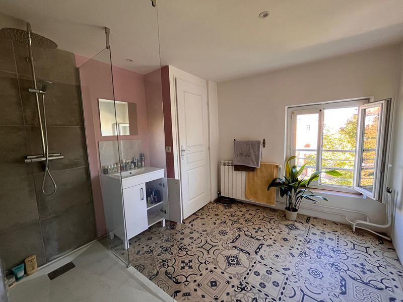 Immeuble - 111 m² - 5 pièces